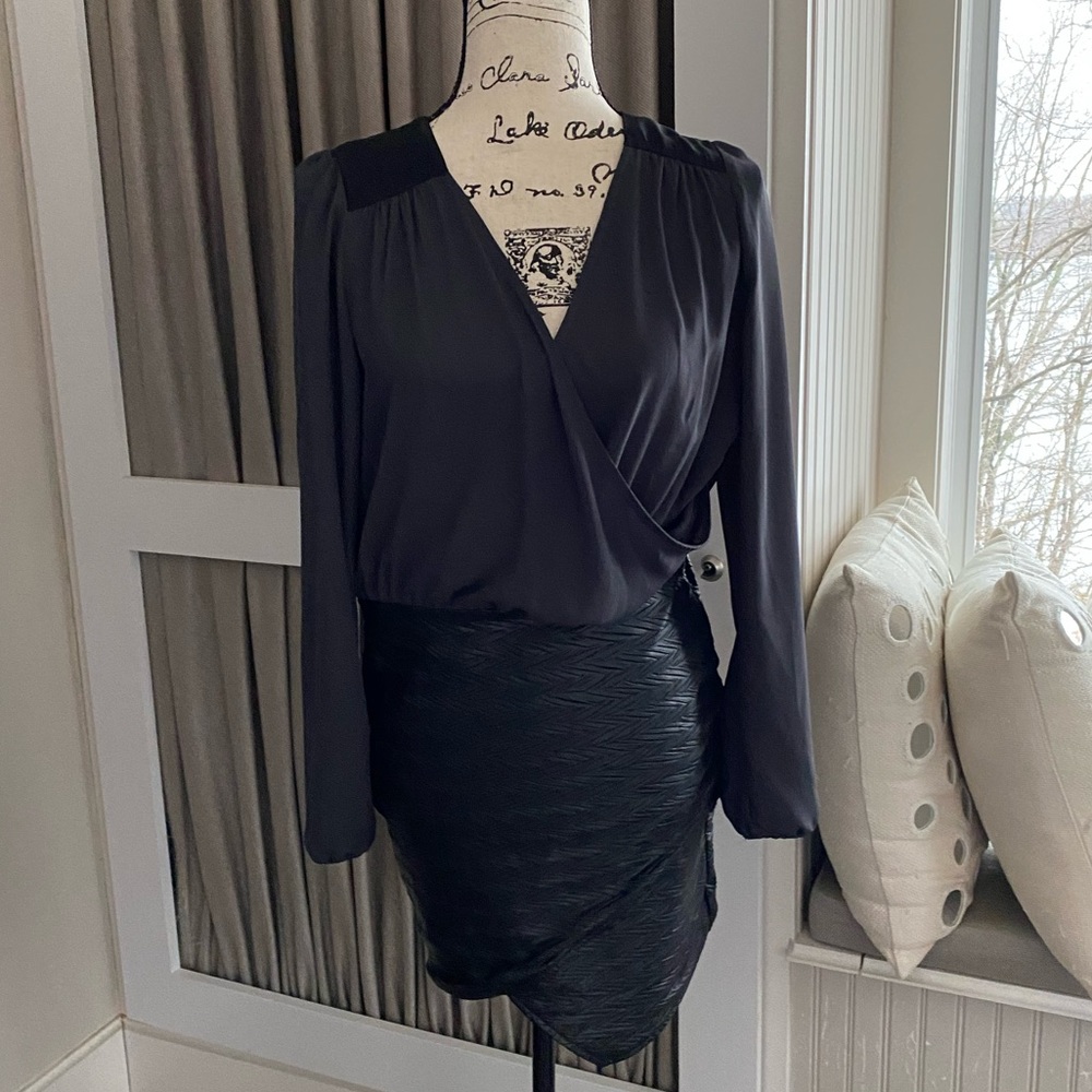 NWT Donna Mizani Black Dress